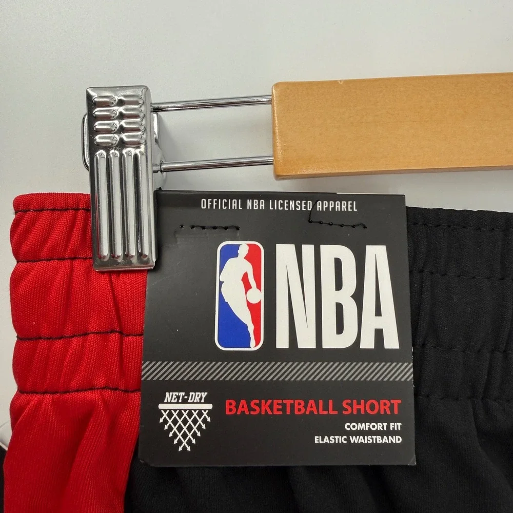 NBA Basketball Shorts Mens Medium Black Red White Blue Logo Athletic Gym Workout